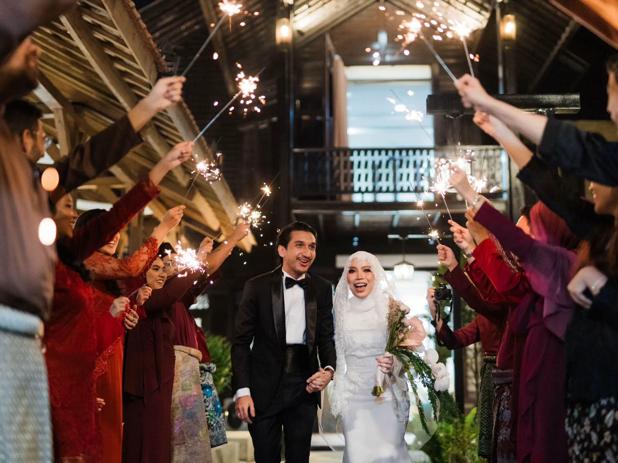 bunga api di majlis kahwin sweetpictures